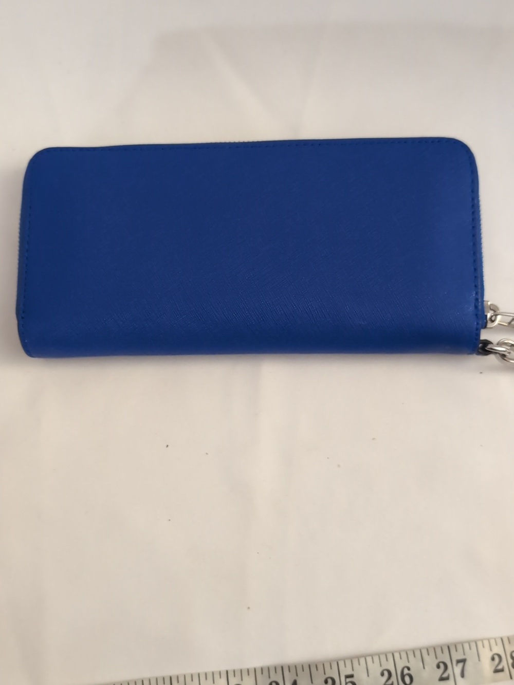 Michael Kors Continental Wallet - Picture 2 of 13